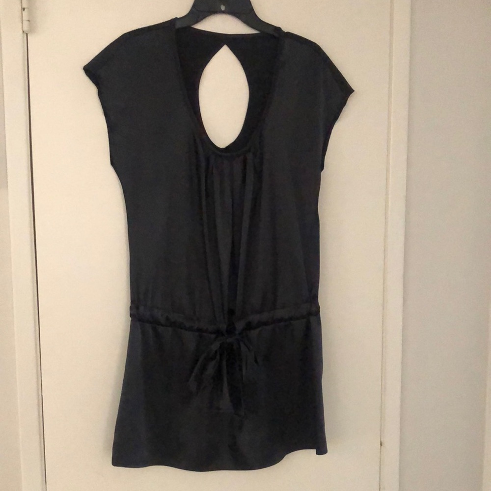 Satin🖤Tunic top or mini dress! woven! Self Sash tie belt! black! Keyhole back!